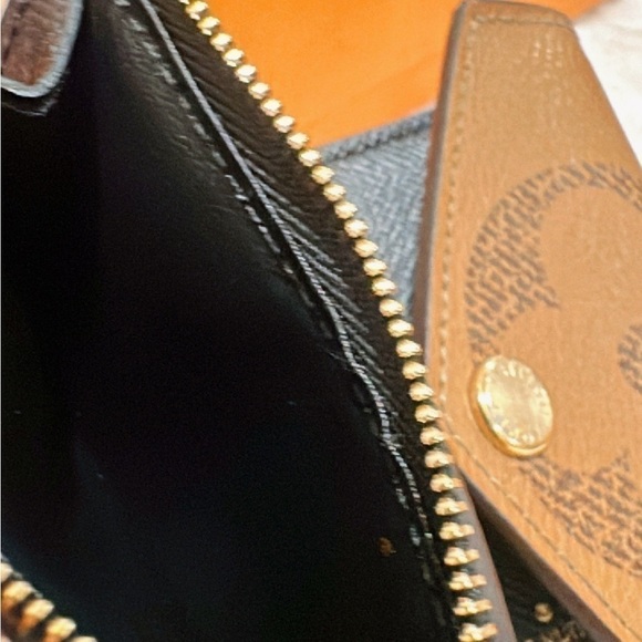 💯% Authentic Louis Vuitton Zoé wallet ✨ - Picture 11 of 15